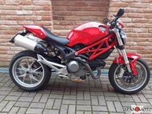 Motocykel Ducati Monster 1100