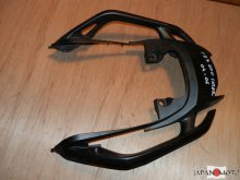 Zadný držiak spolujazdca na Yamaha FZS 600 Fazer
