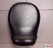 Zadné sedadlo na Yamaha XVS 1100 Drag Star